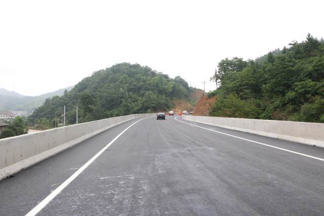 宁乡黄龙公路建设进展顺利，助力地方经济发展最新报道